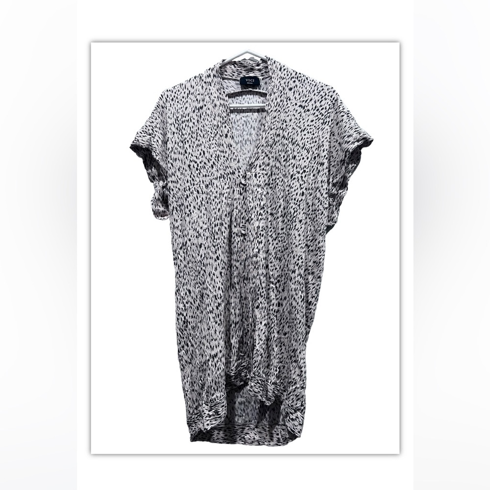 Vici‎ Tunic Button Leopard Dress
